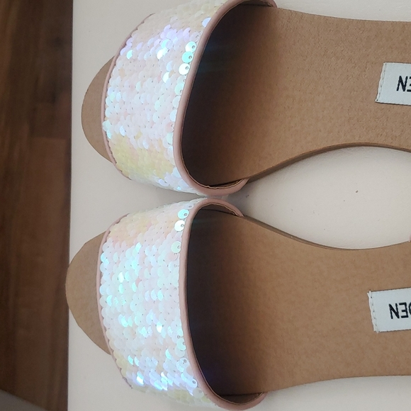 Steve Madden Blush Sidestep Sandals - Picture 5 of 6